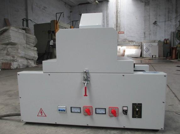 臺式uv機先進(jìn)的散熱系統(tǒng)